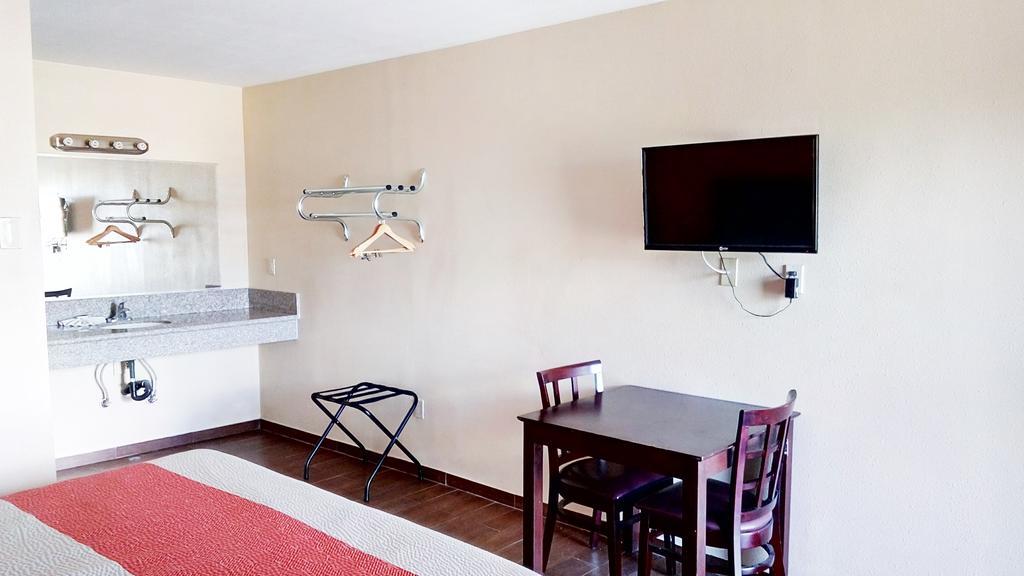 Hotel 6-blythe, Ca - South 3*