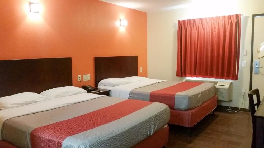 Hotel 6-blythe, Ca - South