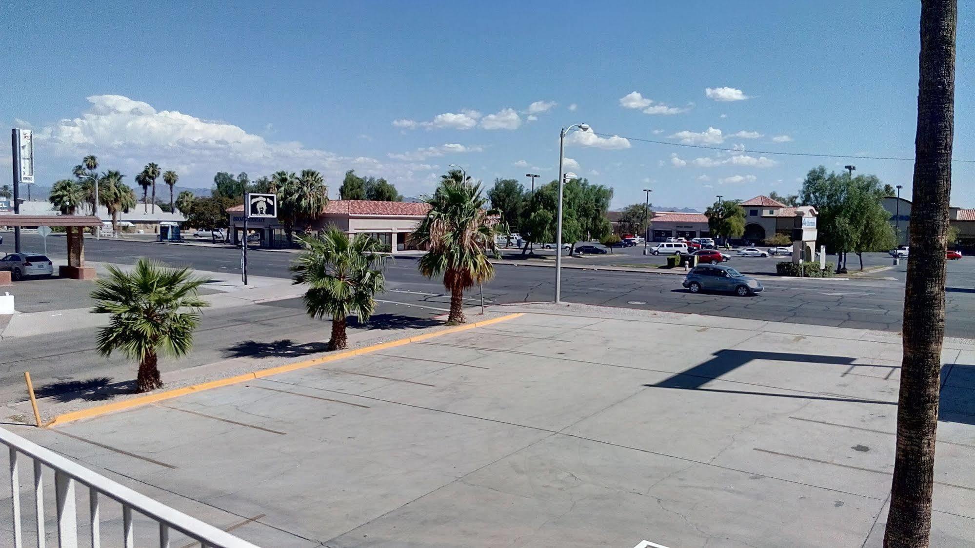 6-blythe, Ca - South 3*