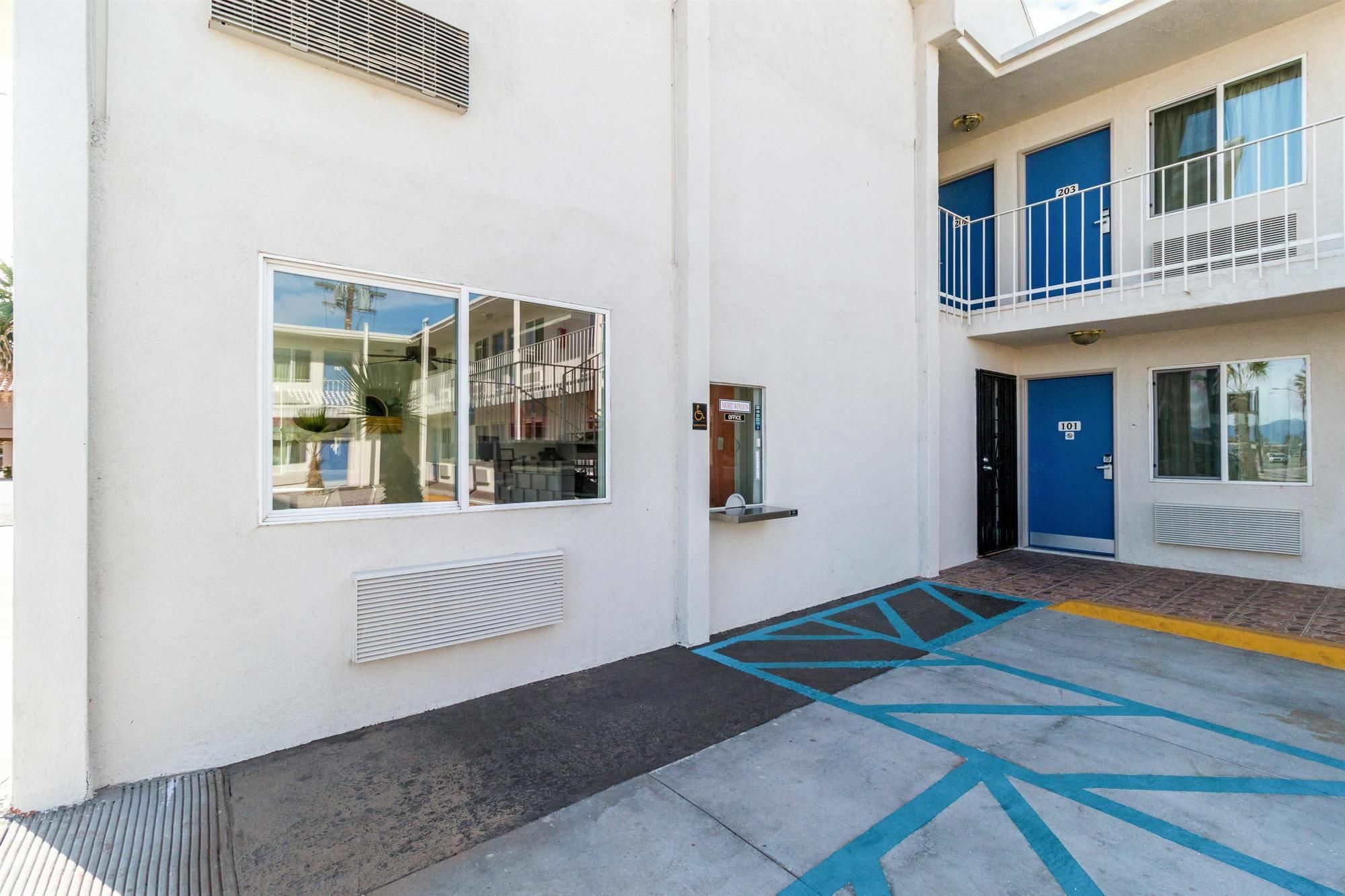 6-blythe, Ca - South 3*